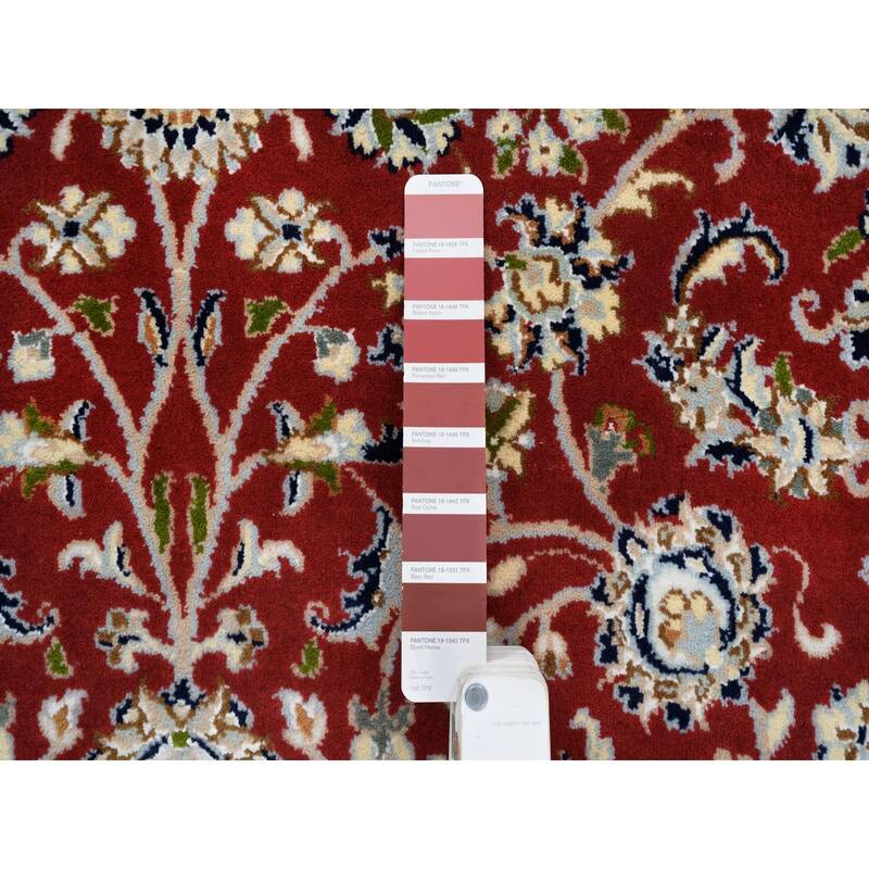 Shahbanu Rugs Red, Hand Knotted Nain with All Over Design, 250 KPSI